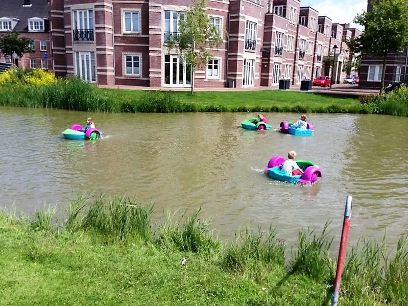Waterbootjes in bad (power-paddles)